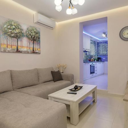 Evia'S Apartment - New Apartment In Town! Закинтос Экстерьер фото